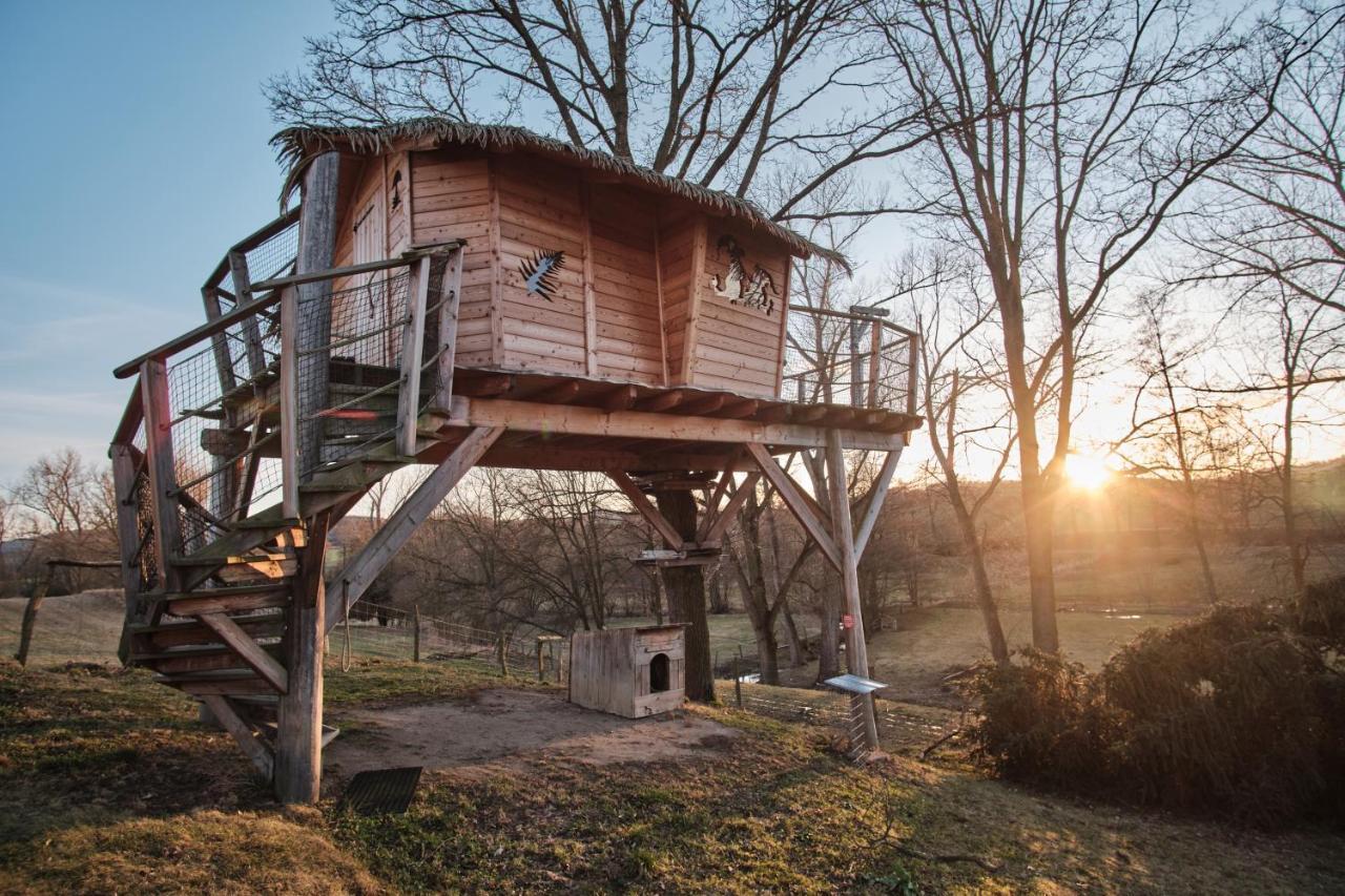 Villa Treehouse Kremilek Jesenice  Esterno foto