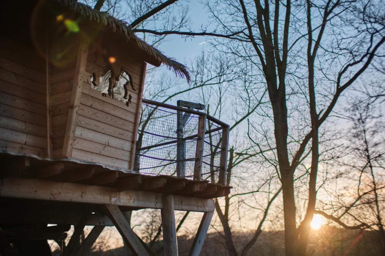 Villa Treehouse Kremilek Jesenice  Esterno foto