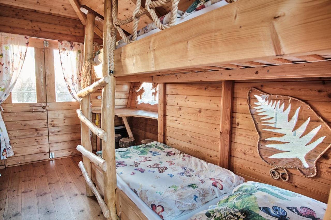 Villa Treehouse Kremilek Jesenice  Esterno foto