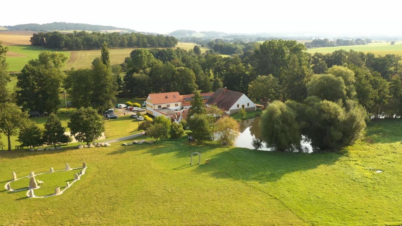 Villa Treehouse Kremilek Jesenice  Esterno foto